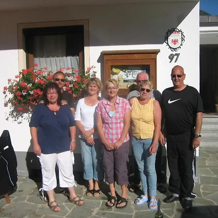 Gaestehaus Helga Bed & Breakfast 3*