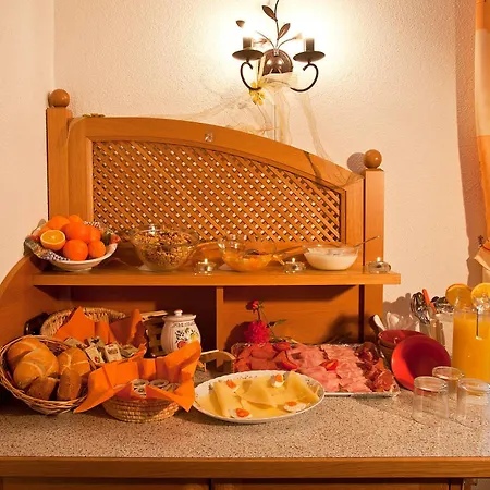 Gaestehaus Helga Bed & Breakfast