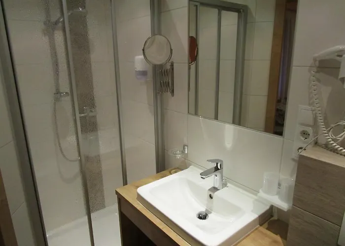 Gaestehaus Helga Bed & Breakfast 3*