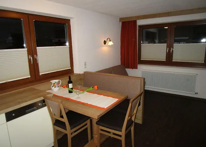 Gaestehaus Helga Bed & Breakfast 3*