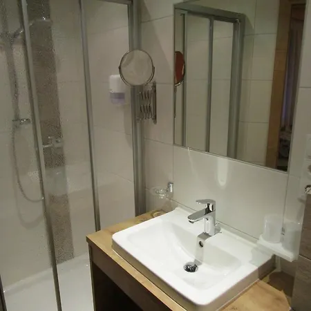 Gastehaus Helga Bed & Breakfast 3*