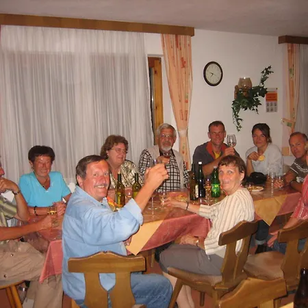 Bed & Breakfast Gastehaus Helga 3*
